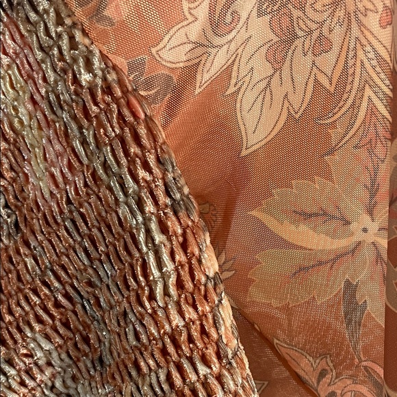 Elegant Floral Smocked Blouse with Tie-Front - Picture 7 of 11